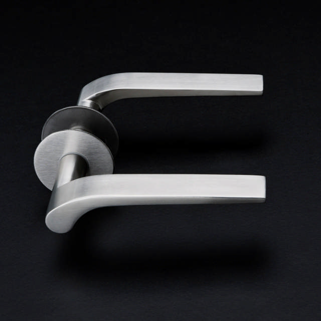 0625-0632 Dörrhandtag med rosett