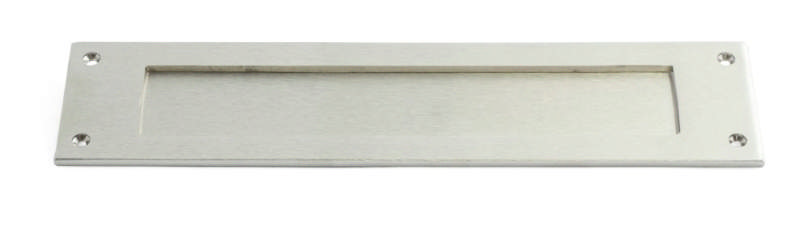 BREVVINDSKYDD 647 300X70 FÖRNICKLAD