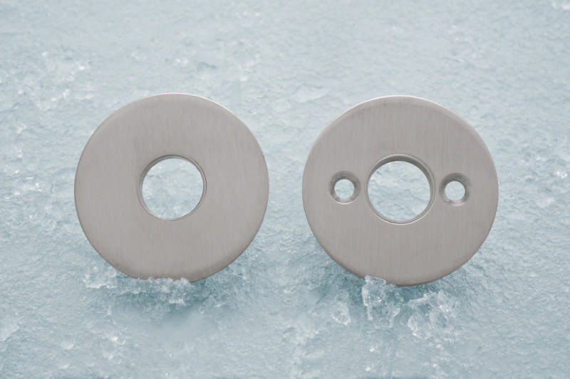 Ruko-Line dörrhandtagsrosetter CC30 inkl. M4 skruvar och bussning.